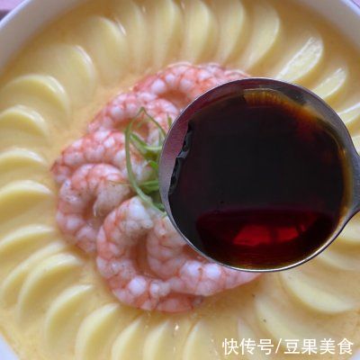 开运年夜饭“蒸蒸日上”，虾仁蒸鸡蛋豆腐