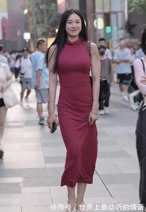 身材 气质美女搭配红色长裙,美丽大方,性感身材显露无疑,