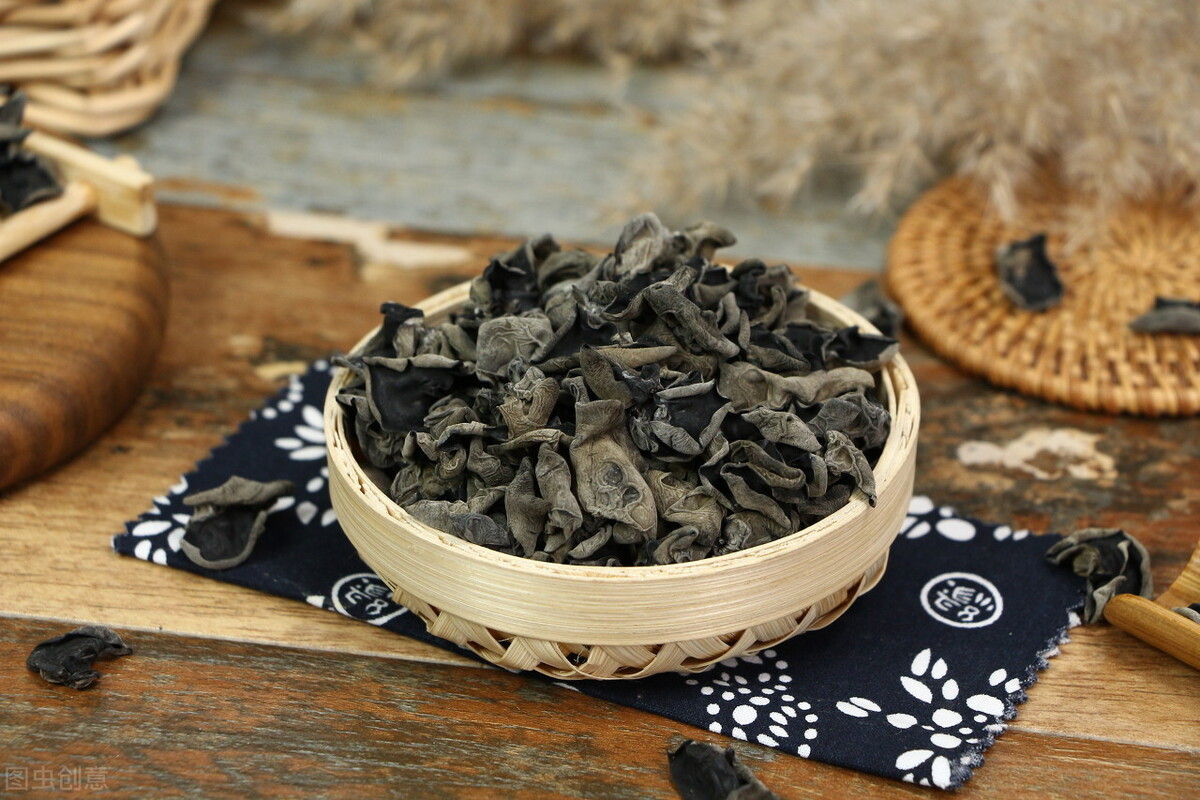 若是宅家少出门,备下6样干货,营养好储藏,一周的菜品就有了