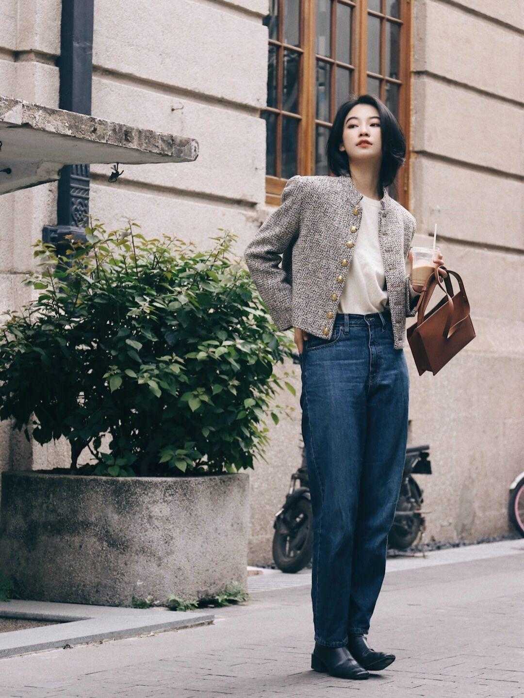 穿搭 简约大气的极简风穿搭,舒适随性又不挑人,每一套都能照穿