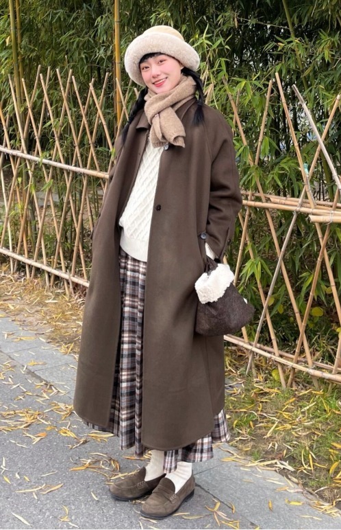 搭配 讲真的,冬天还是穿毛呢大衣更洋气,这些搭配温柔优雅又有格调