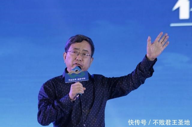 余秋雨直言不讳的语录，连用8个“谣”字，揭露了现实中丑陋一面！