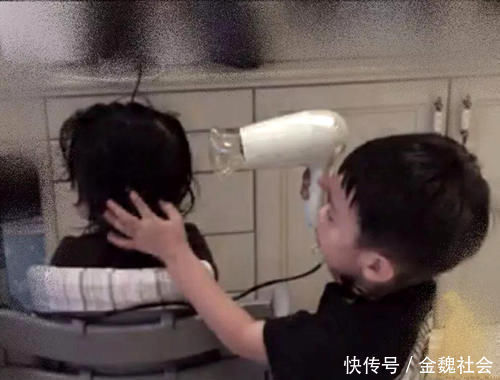 妹妹|二胎年龄差14岁是啥体验?送妹妹上学,哥哥努力扮嫩生怕被误会