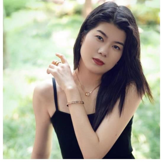 何广智|《脱口秀大会4》何广智段子俗套，能火全凭“丑”？杨笠笑而不语