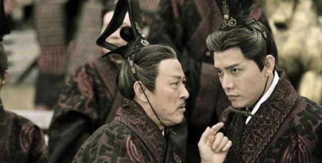 石敬瑭|将军和大臣吵架，皇帝好心劝架，却越闹越大，龙颜大怒夷其族！