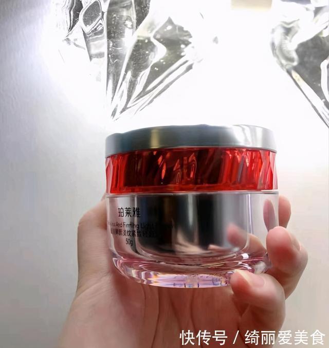 肌肤|4款适合50+岁用的国货面霜,滋润又好吸收,味道还特别好闻