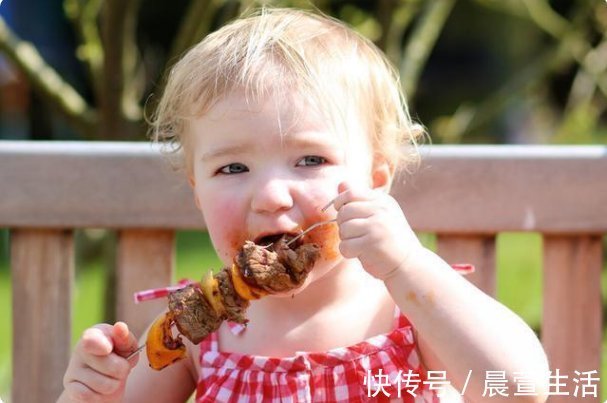 孩子|孩子什么时候能吃肉？1岁不是分界线，很多家长都搞错了