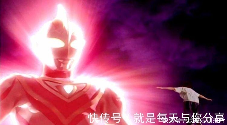 形态|奥特曼 迪迦是“平成三杰”中最强的别忘了他的第8种形态!