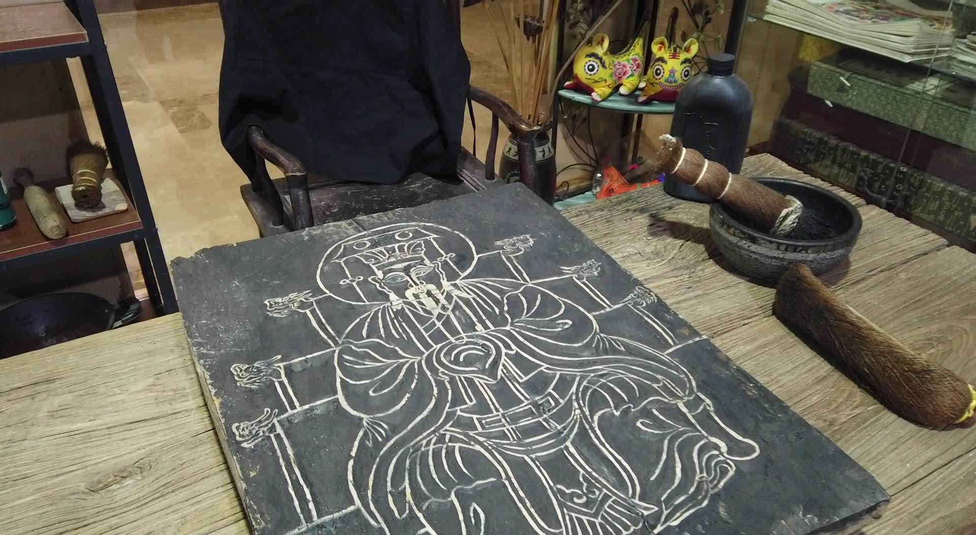 守艺追年画的人