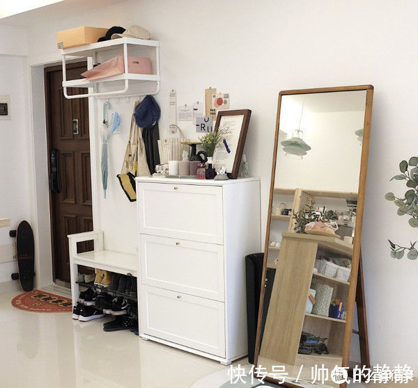 小喜|这对夫妻太有远见,把次卧和客厅打通,清爽开阔,日子过得简单舒适