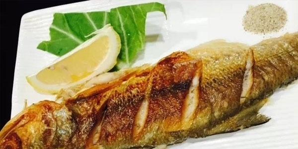 淡斑食物|女性45岁后易长斑?常吃“淡斑食物”,或能调节内分泌,美白防斑