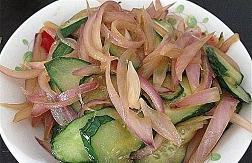 此物|洋葱和此物一起炒,常吃,排出毒素,减脂瘦身,血管也畅通了