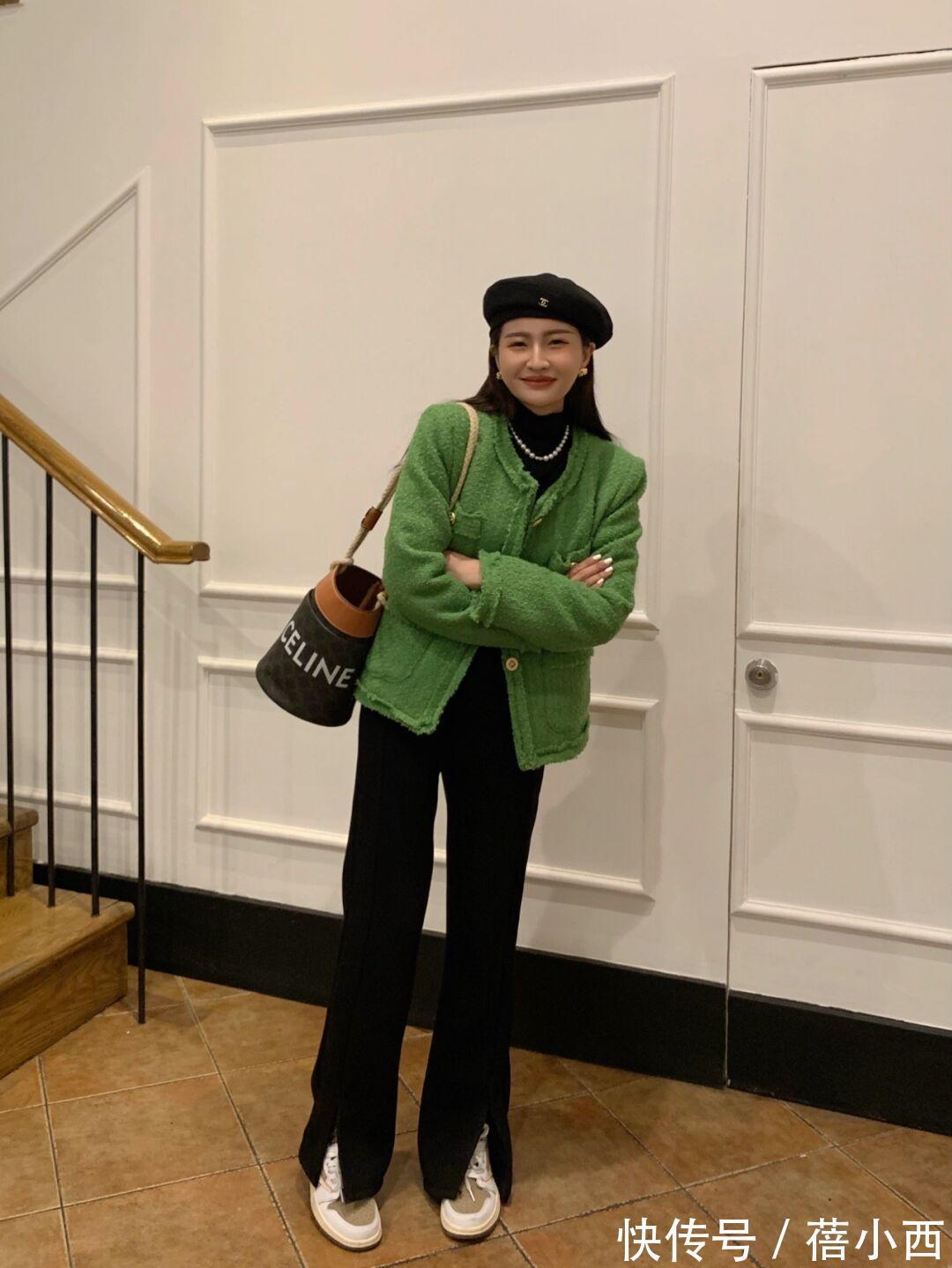 时髦 2022“小香风外套”首选这5色,洋气又时髦,保证让你气质翻一番