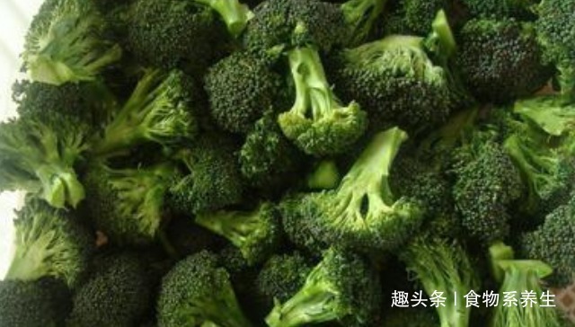 榴莲|女人平时放开吃4种“零嘴”,或助你消炎杀菌,远离妇科病困扰