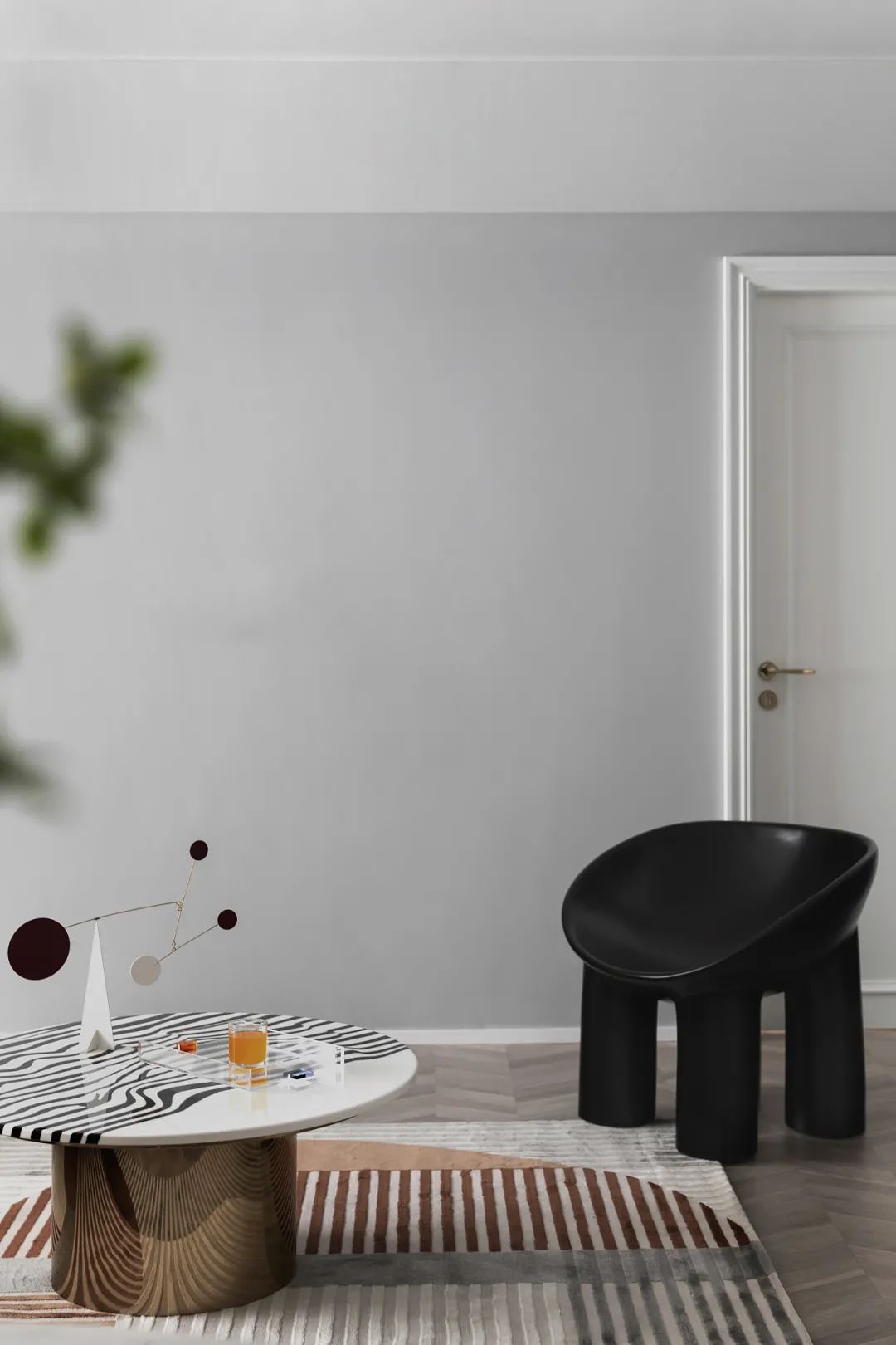 玄关|120㎡现代简约,不规则户型改造,灰色调主体,营造舒适档次