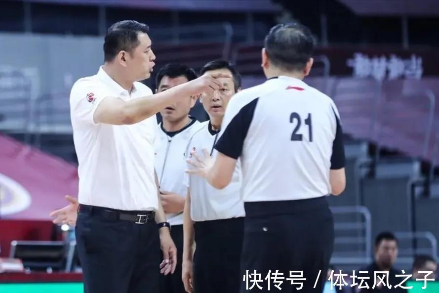 山东男篮|高速回归,可能无法与巩晓彬在建队思路上达一致,此人将成替代者