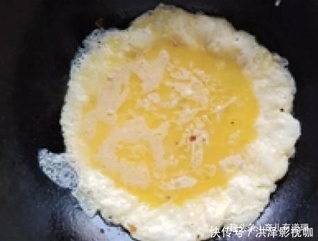 上桌|吃腻了大鱼大肉,就做到特别家常的素菜,3分钟就上桌越吃越香