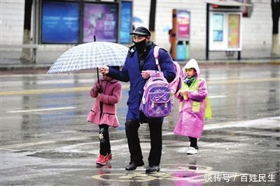 全职太太|幼儿园放学,谁来接送孩子,其中能够看出很多问题!