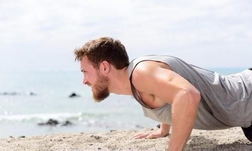 动作|一口气能做20个钻石俯卧撑是什么水平如何提高钻石俯卧撑的能力