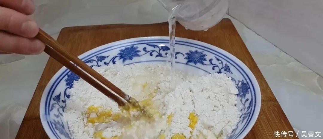 立夏后,多给家人吃此零食,比面包好吃,比蛋糕还香,家人爱吃