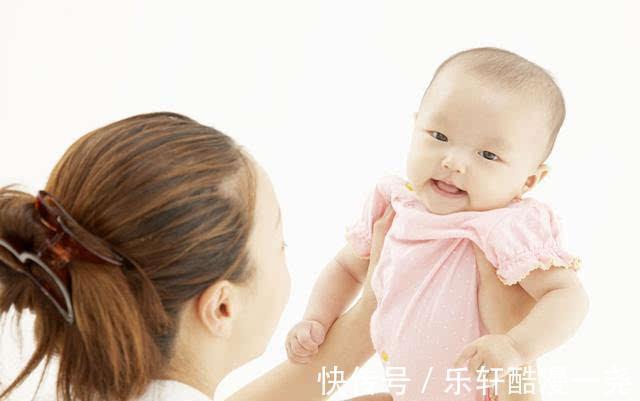 父母|发现宝宝行为举止“怪异”,原来是这个能力在起作用,父母多关注