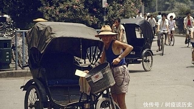 老照片:八十年代四川成都街头旧影(1988)