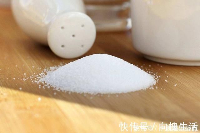 白醋|茶杯、茶壶上面长满了茶垢,该怎样清洗这3招最实用,尽早掌握