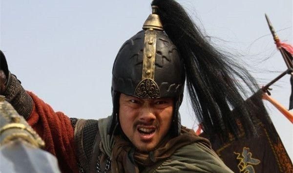 排名第十九的梁山好汉与秦明不分高下,面对关胜仅支撑十个回合