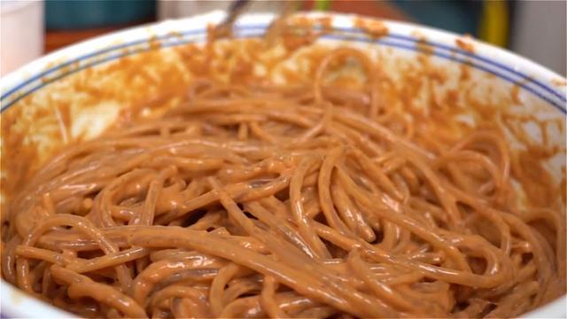 白菜|粉条不要炖白菜了,教你新做法,一次做一盆,给肉都不换,真解馋