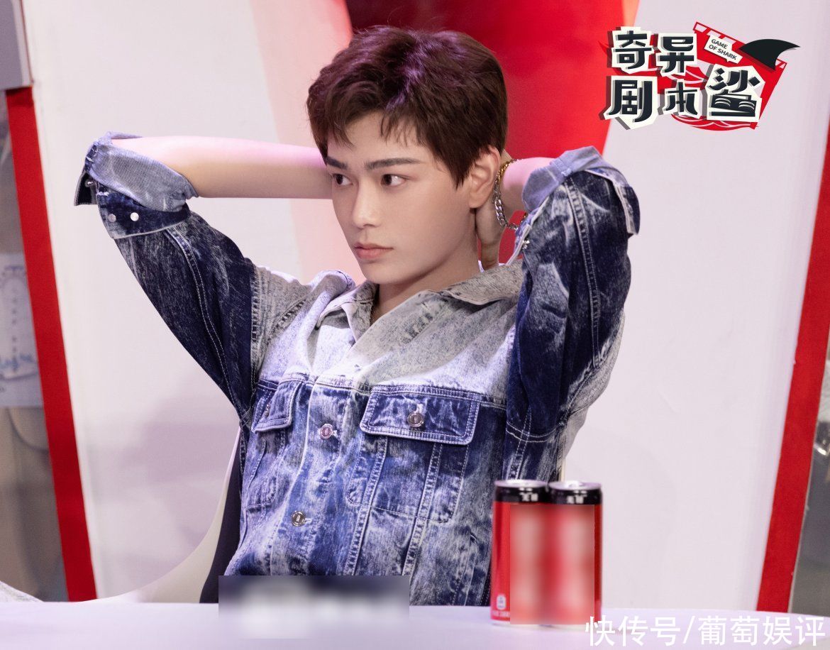 來(lái)襲|首檔劇本殺真人秀來(lái)襲，常駐嘉賓陣容太豪華，首期飛行嘉賓更吸睛