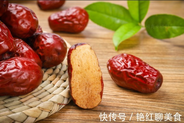 桃胶|入冬后,要是条件允许,这6种食材女人应多吃,面色红润更年轻