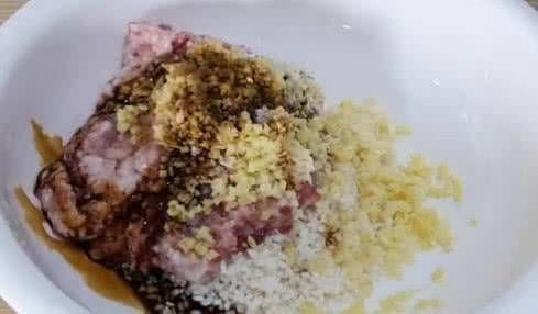 好吃|不要用糯米做粽子,教你一种新的吃法,比粽子还好吃