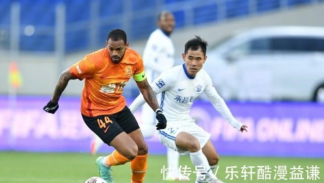 武漢隊|雖敗猶榮！武漢隊本輪早早被罰下一人，卻能一直壓著對手踢