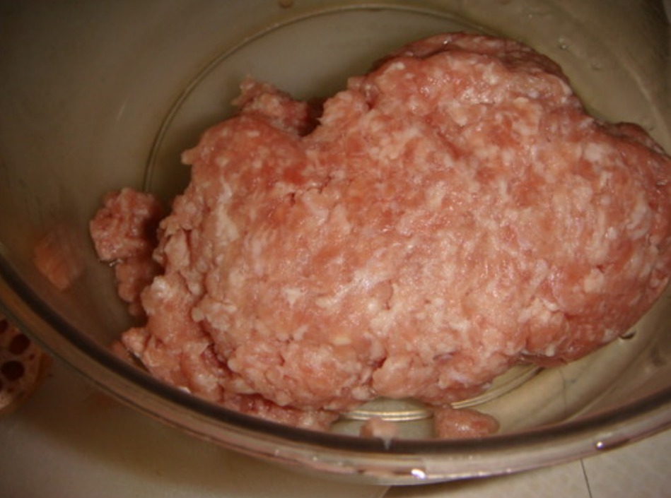 烧茄子前，一定要“泡水”很多人做错了，难怪茄子油腻，不入味