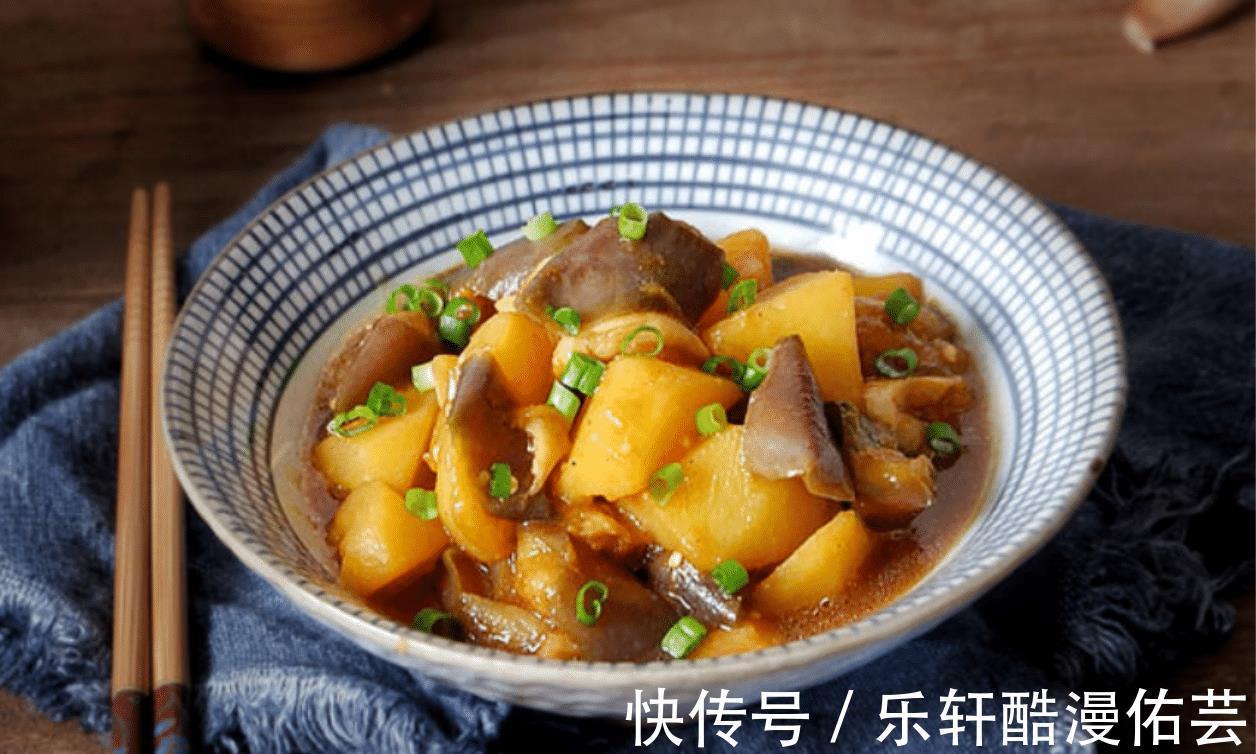 十月，茄子搭配它一起吃，爽口解腻，营养美味，一上桌就光盘