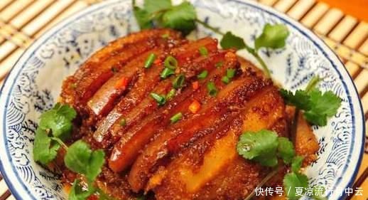 过年做粉蒸肉时,不要直接上锅蒸,掌握2个窍门,香嫩入味不油腻