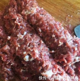 就可以|做羊肉饺子,别放太多调料!这4样就够了!肉馅嫩滑好吃无膻味
