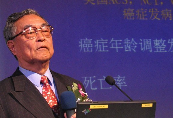 孙院士|92岁孙燕院士,钻研癌症60年,提醒:3种致癌食物千万别碰