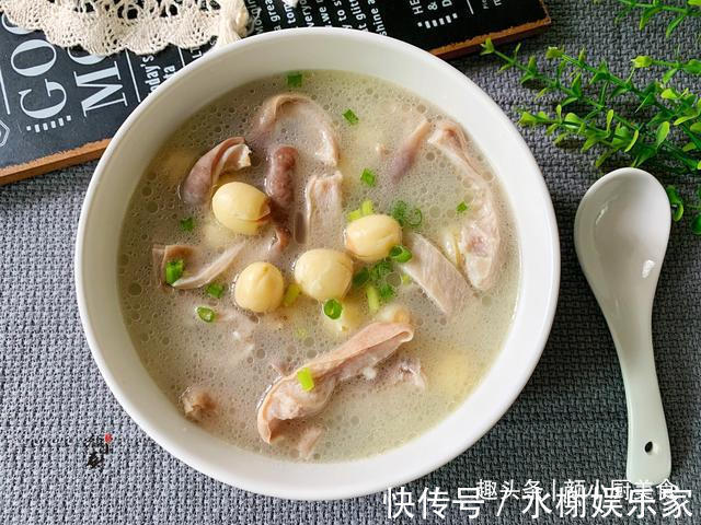 熬猪肚汤时不要只进行焯水，多加这1步，猪肚汤香浓纯白没腥味