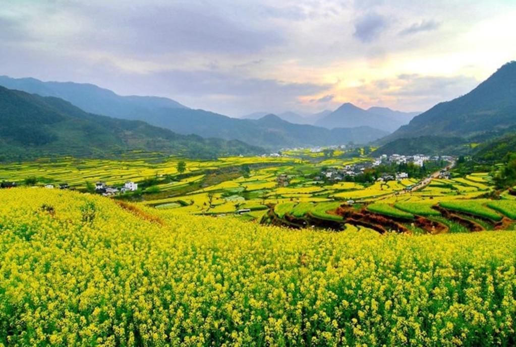 江西受欢迎的景点，属典型山居村落，被称为“梯云人家”