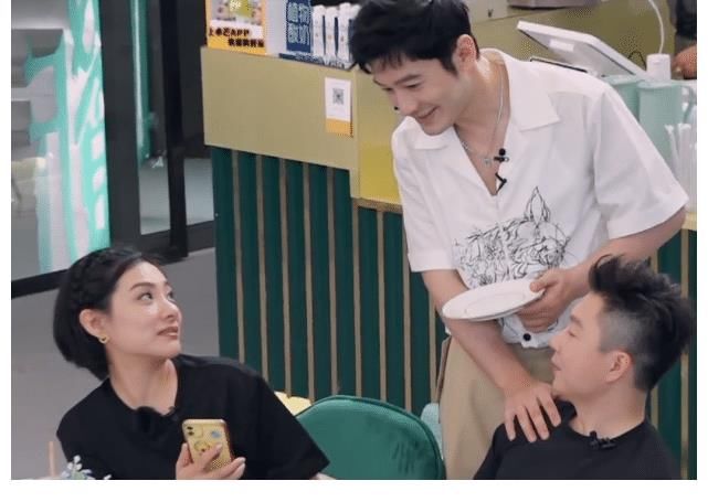 黃曉明|《中餐廳5》5個菜500多被指定價虛高，寧靜爆料王剛曾吐槽黃曉明“有病”