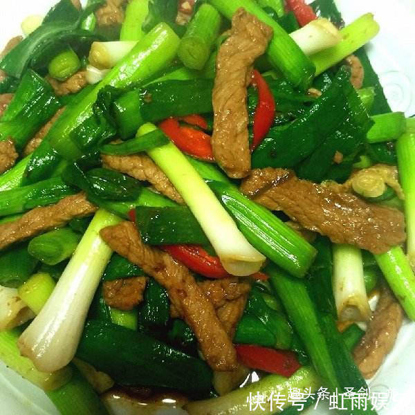 孩子们爱吃的家常菜,做法简单营养好,开胃又下饭!椒炒鸡腿肉