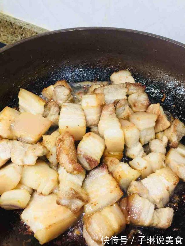 猪肉炖不好,因为你只注意焯水,想要猪肉软烂香嫩,秘诀在这里!