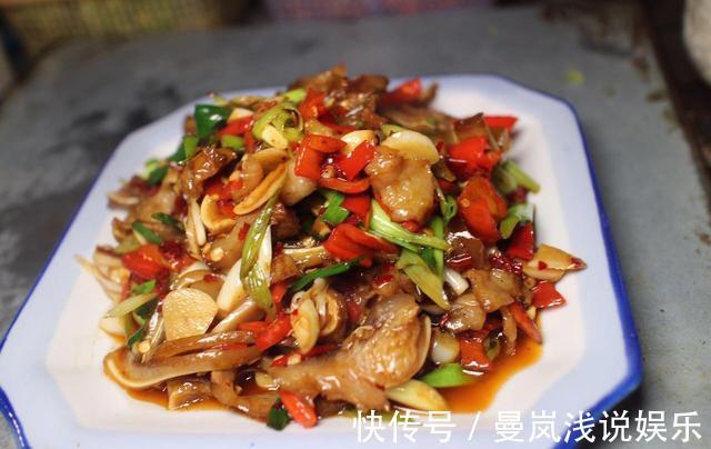 酸菜炒猪耳|让舌尖痛快的美味!教你营养好吃的酸菜炒猪耳,一起来享受美食吧
