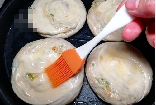 馅饼|一个萝卜,2个鸡蛋,不用发面,教你这样做馅饼,营养又味美