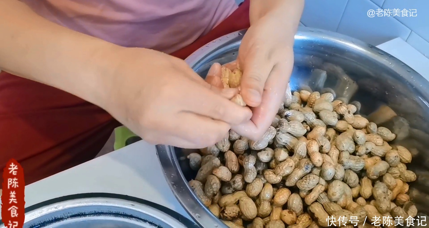 老陈美食：水煮花生好吃入味有诀窍，香糯省时，一般我不告诉你