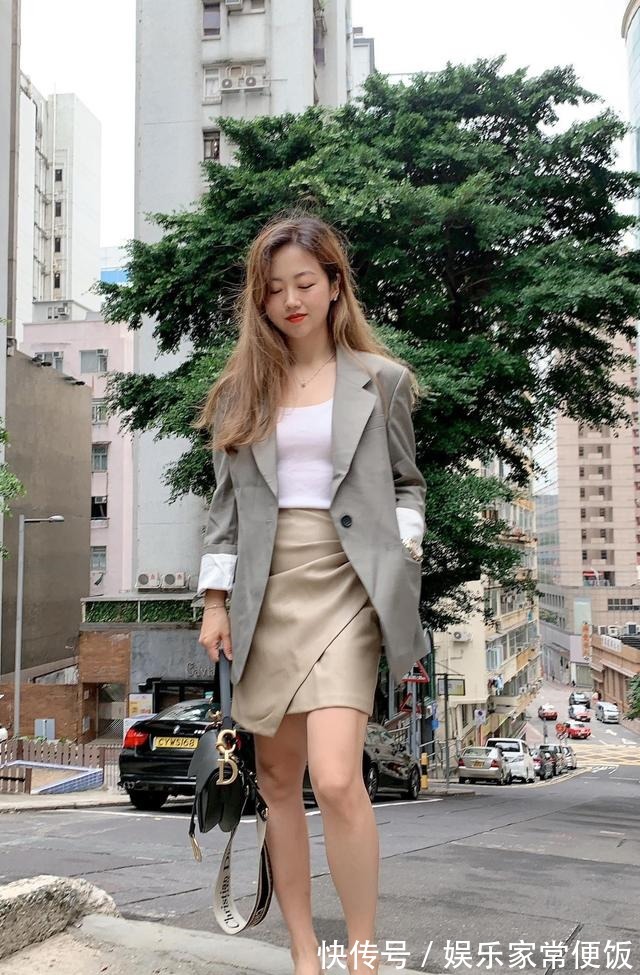 半身裙 女人再懒,也别老穿平底鞋,今夏流行“高跟鞋配裙子”,优雅时髦!