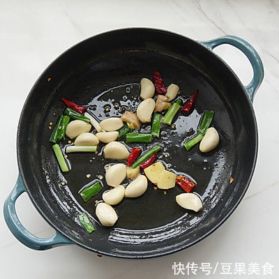 让食客踏破门槛的的河鳗烧肉做法，学会了你也能火