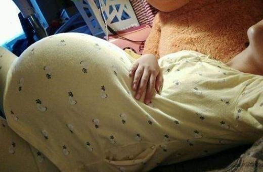 风景|生下双胞胎姐妹后,又喜得4胞胎兄弟,小两口带娃遛街成风景