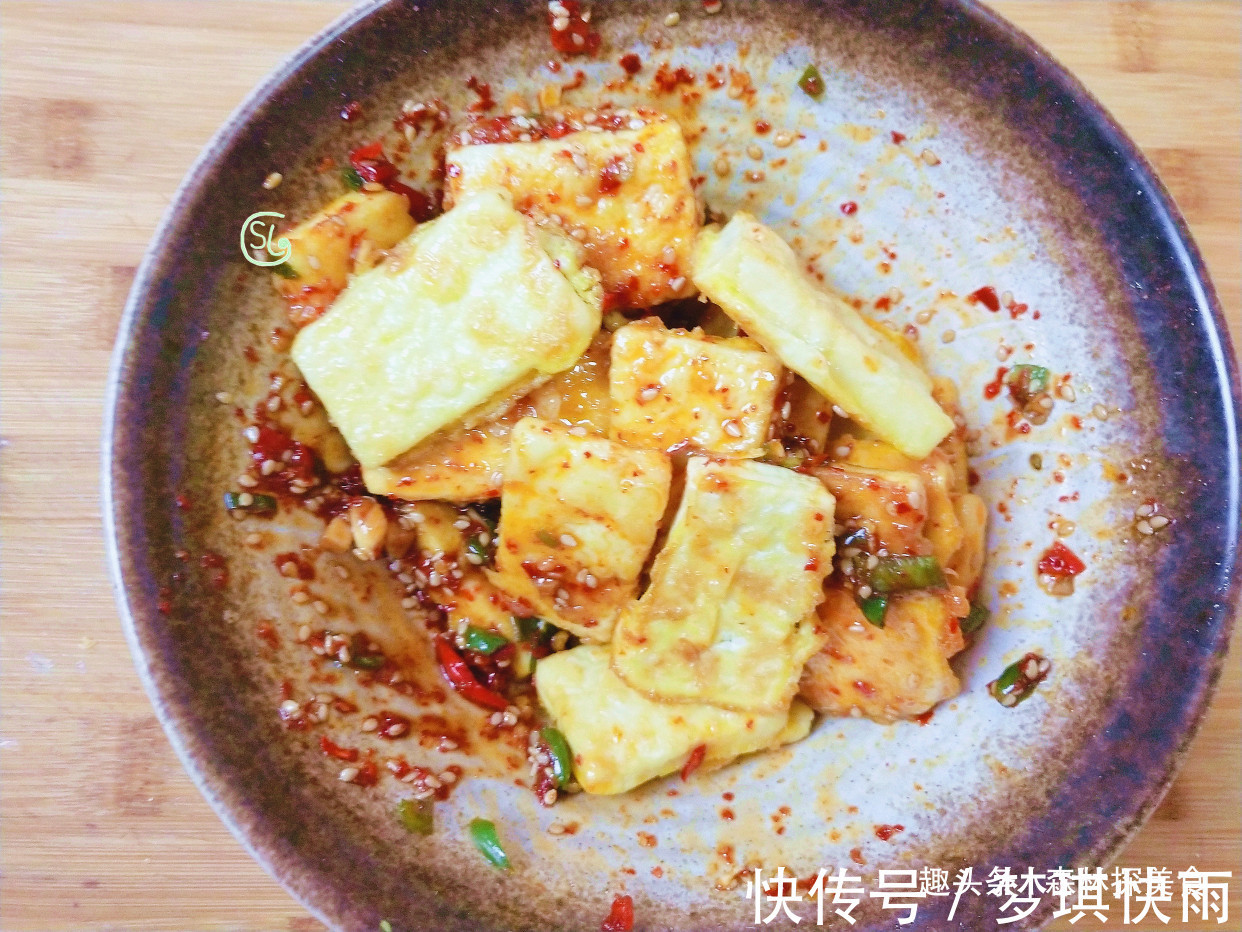 浇汁豆腐|豆腐好吃做法,家人天天都想吃,营养解馋,比肉还好吃